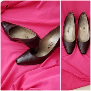St. John chocolate brown heels 6B